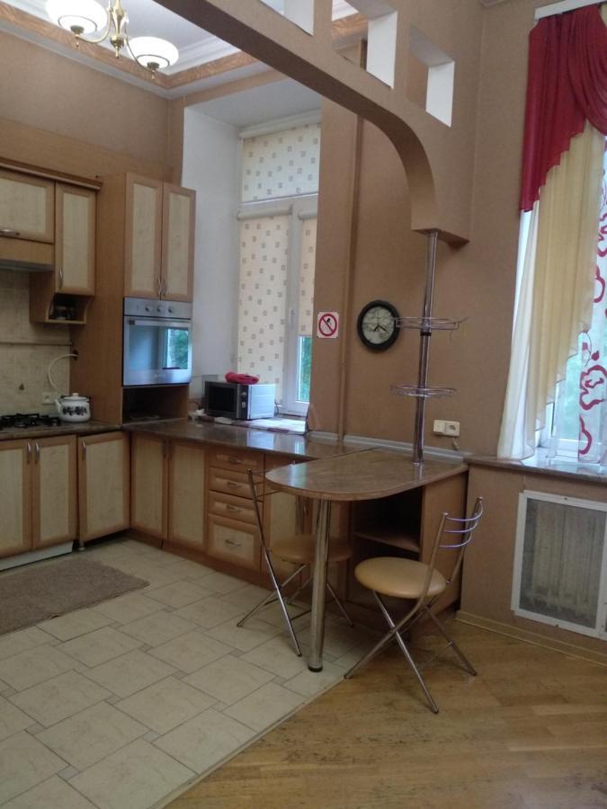 Apartmán Центр, Євгена Коновальця, 3 Luck Exteriér fotografie