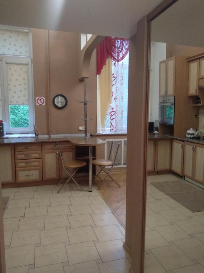 Apartmán Центр, Євгена Коновальця, 3 Luck Exteriér fotografie