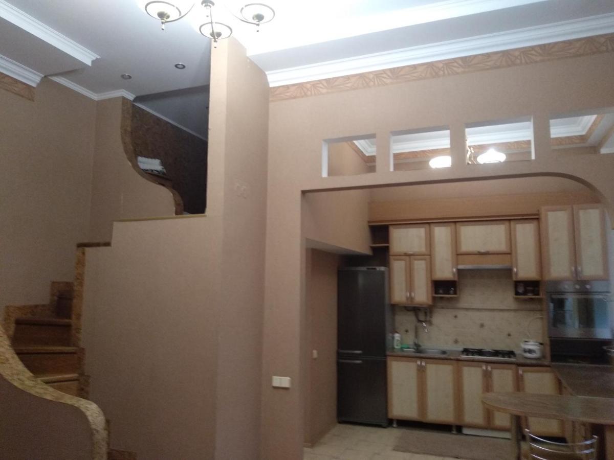 Apartmán Центр, Євгена Коновальця, 3 Luck Exteriér fotografie